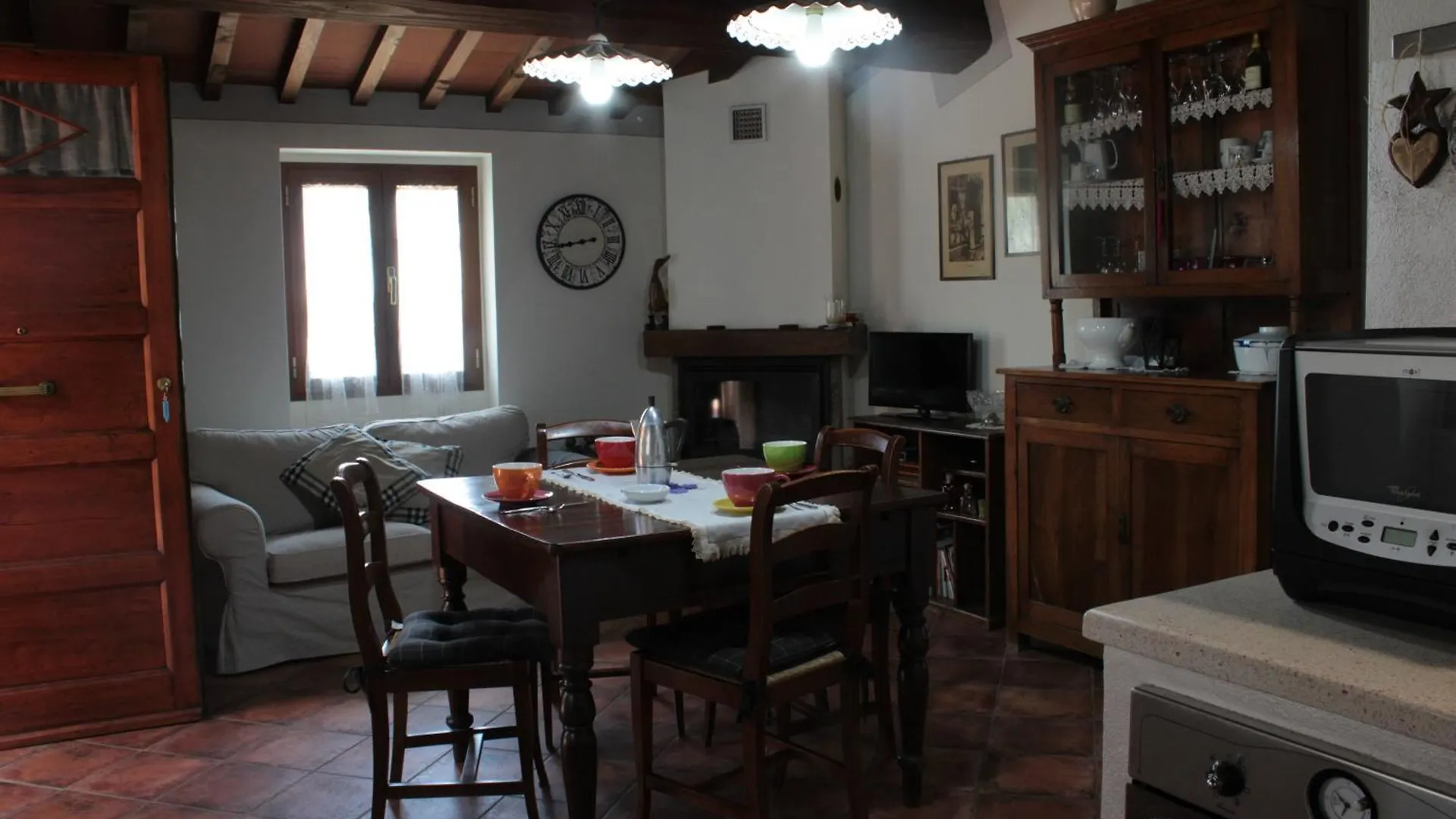 Appartamento Il Borghetto di Carra Talla 0*,  Italia